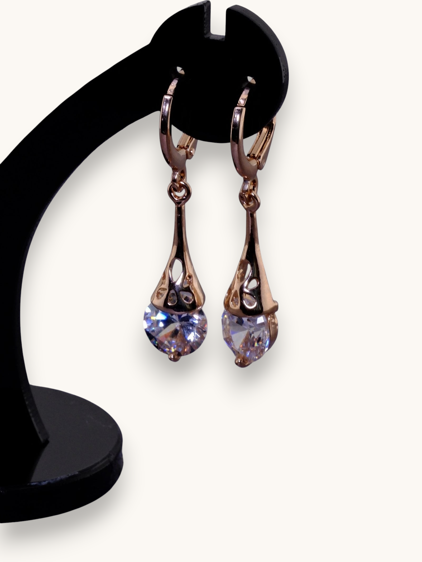 Auskarai "Dangler zirconia"