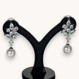 Auskarai "Floral Pearl Drops"