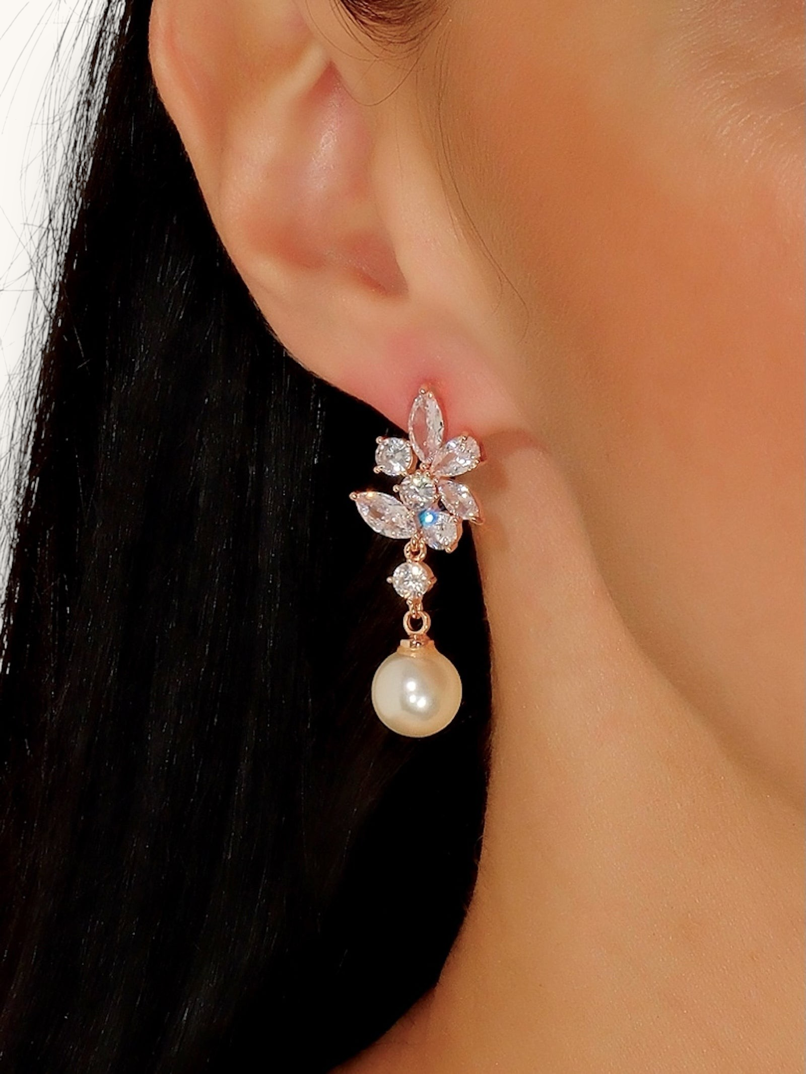 Auskarai "Floral Pearl Drops"